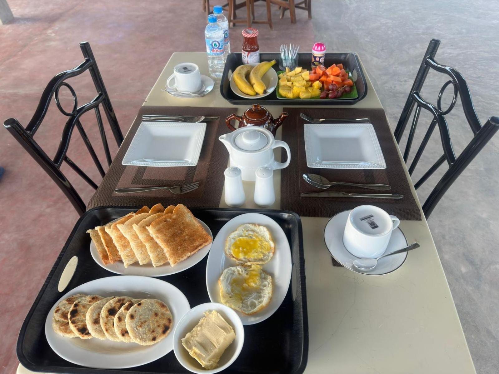 Emerald Home Stay Anuradhapura Ngoại thất bức ảnh